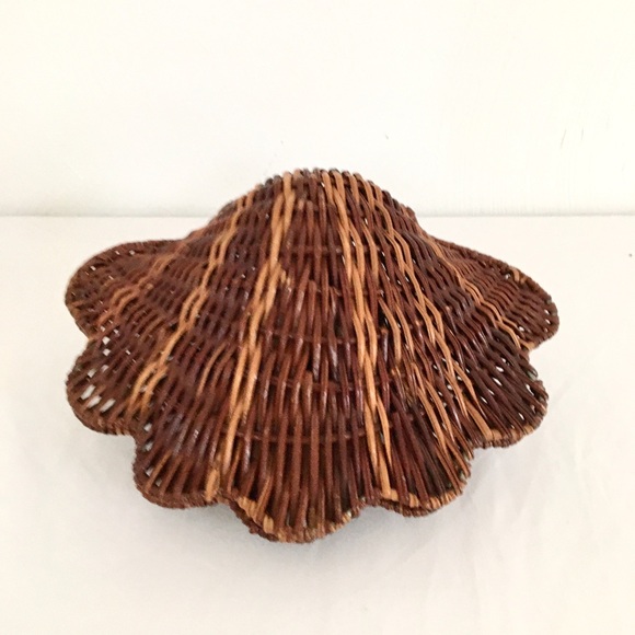Wicker Shell Tray - Picture 3 of 4